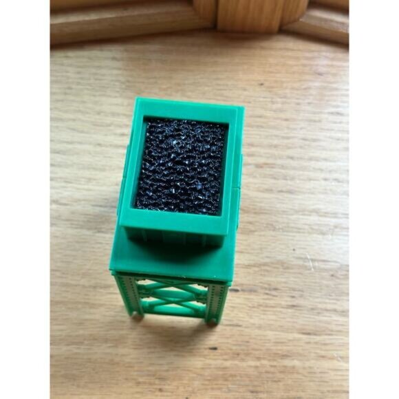 Thomas and Friend Green Eco Cave Represent Part - Picture 7 of 9